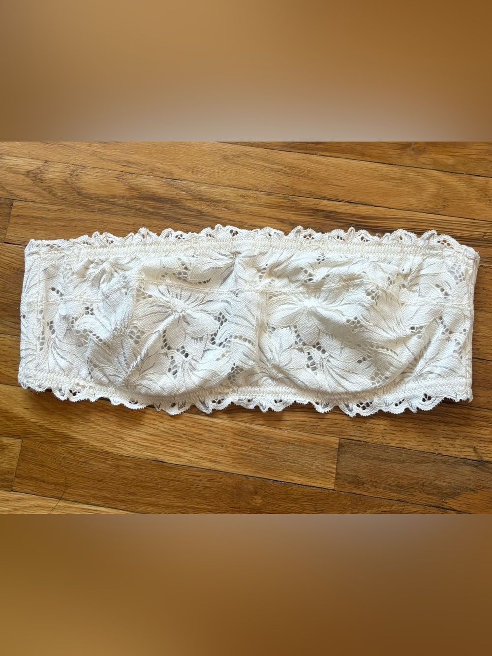 Aerie Underwire Strapless
White Lace Bra 34D